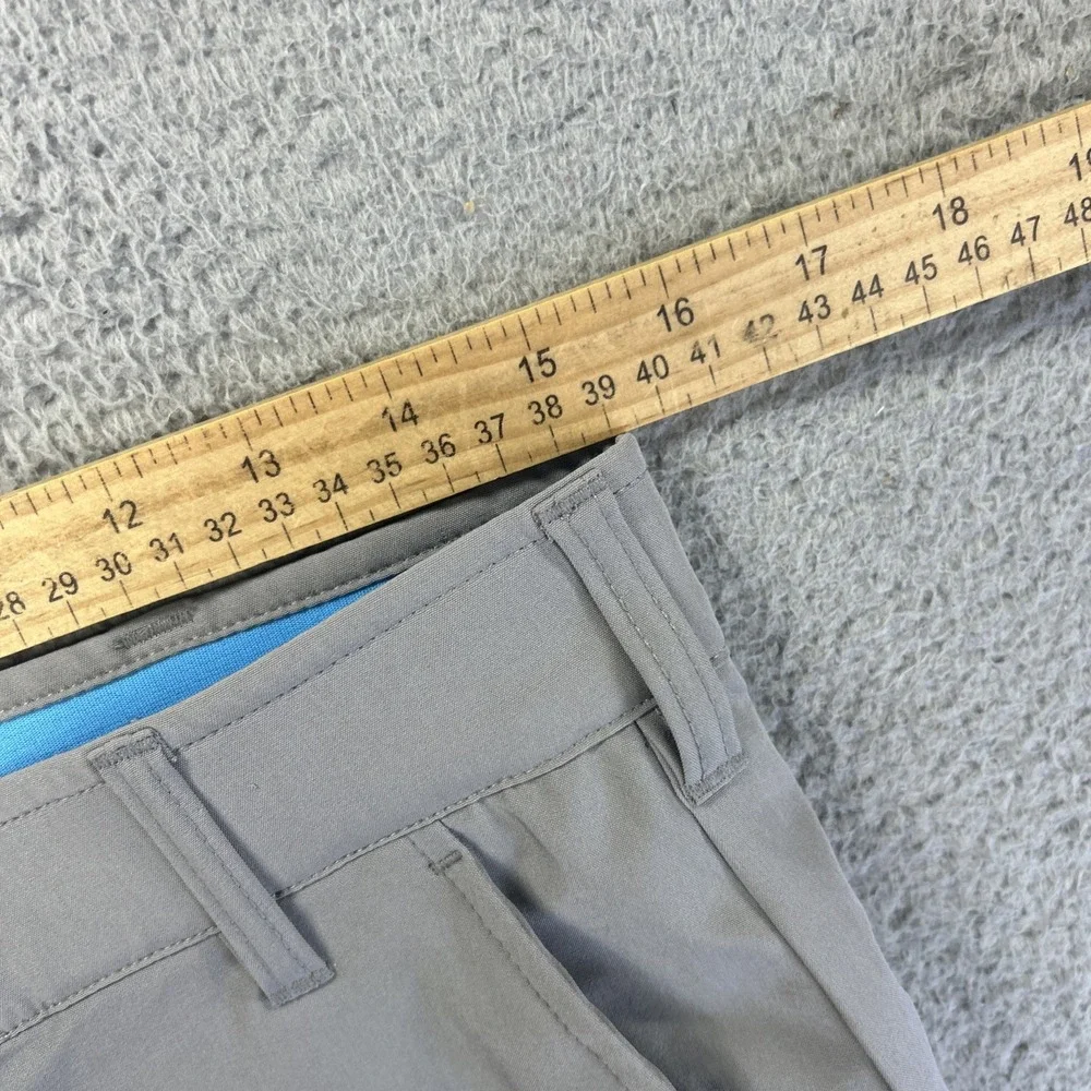 Birdie Bound Shorts‎ Mens 30 Gray Golf Performance Cargo Stretch Grip Chino